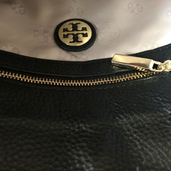 Tory Burch black cross body bag - Picture 4 of 6